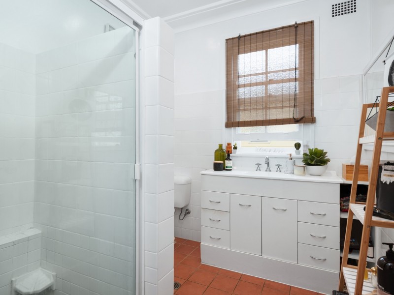 162 Marks Point Road, Marks Point NSW 2280