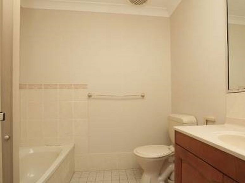 2/3 Marks Point Road, Marks Point NSW 2280