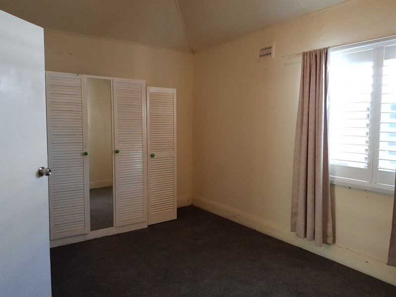 33 Herbert Street, Belmont NSW 2280