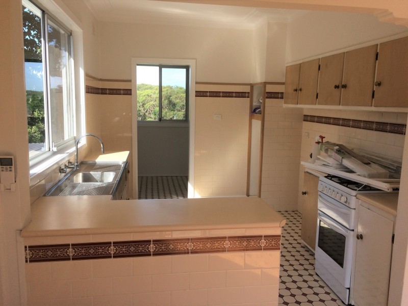 66 E K Avenue, Charlestown NSW 2290