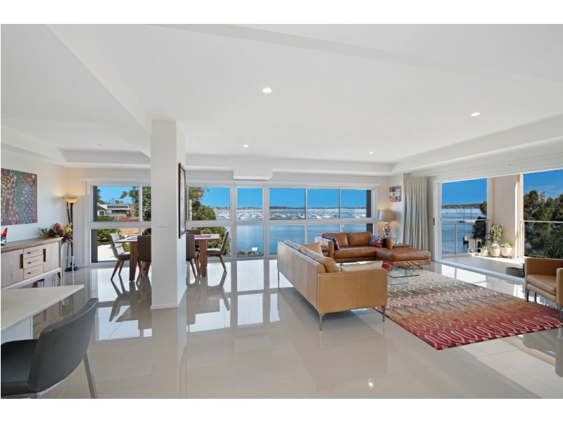 303/58 Brooks Parade, Belmont NSW 2280