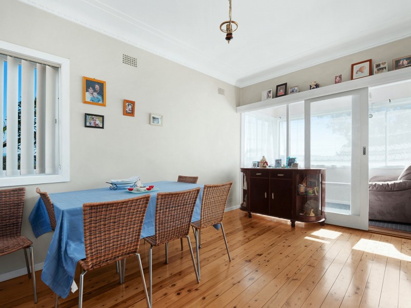 7 Regent Street, Tingira Heights NSW 2290