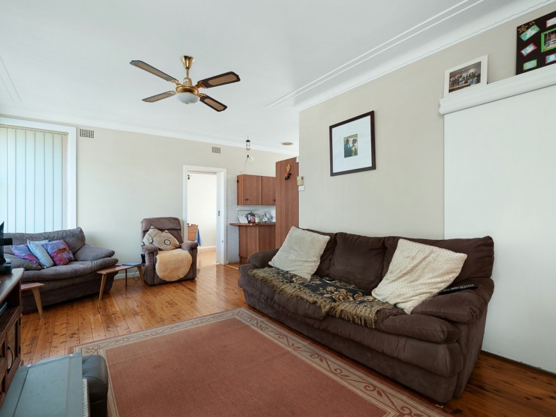 7 Regent Street, Tingira Heights NSW 2290