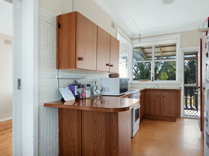 7 Regent Street, Tingira Heights NSW 2290