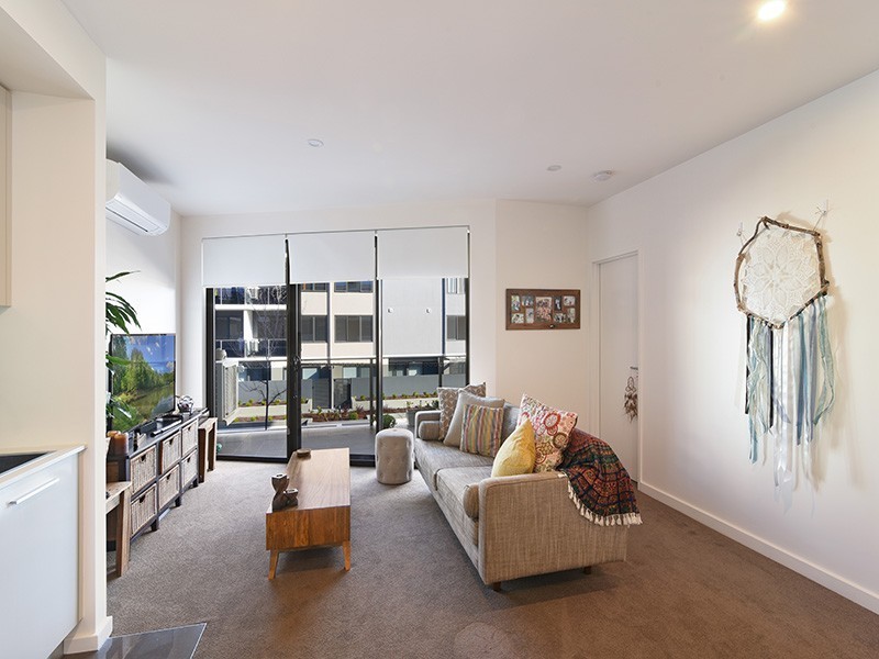 E209/11 Ernest Street, Belmont NSW 2280