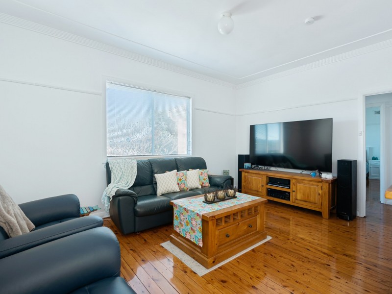 23 Jean Street, Belmont NSW 2280