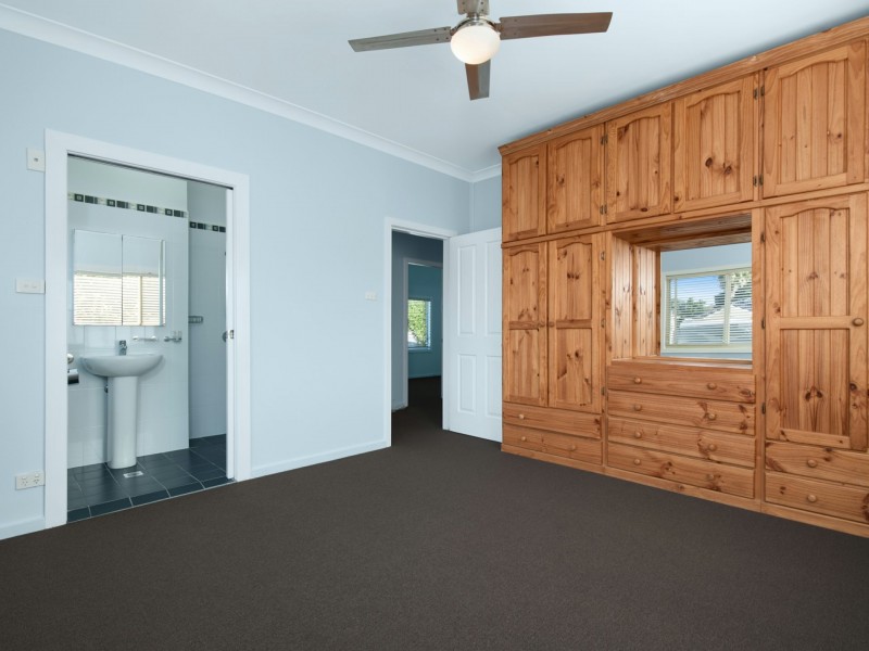 39 Piriwal Street, Pelican NSW 2281