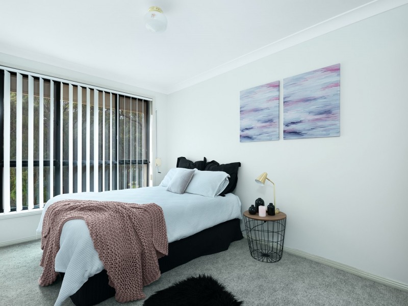 35 Seafarer Close, Belmont NSW 2280