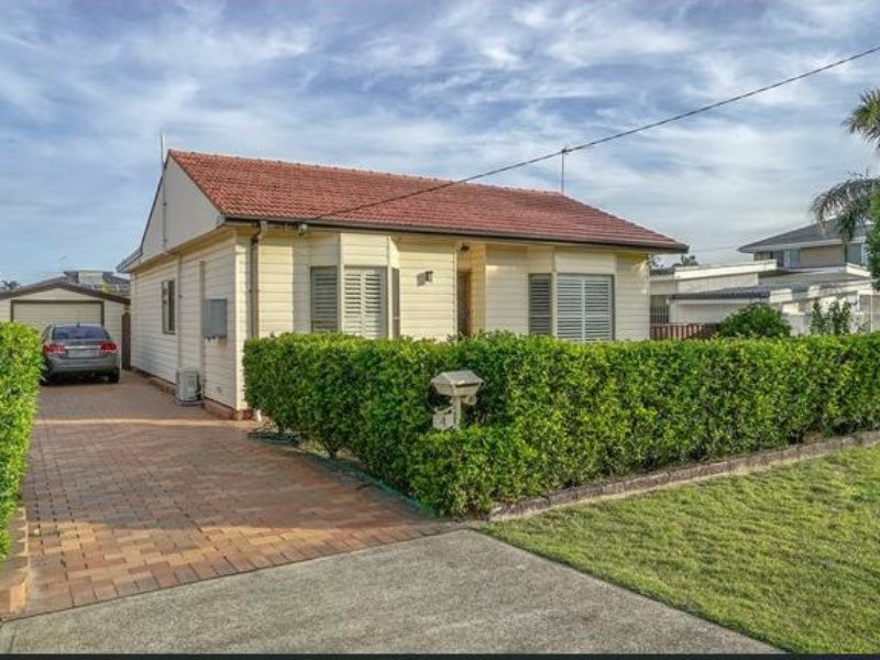 4 Amaroo Street, Blacksmiths NSW 2281