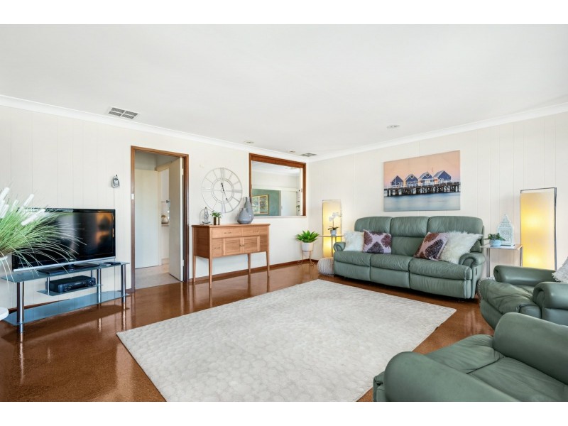 24 Hitchcock Avenue, Belmont NSW 2280