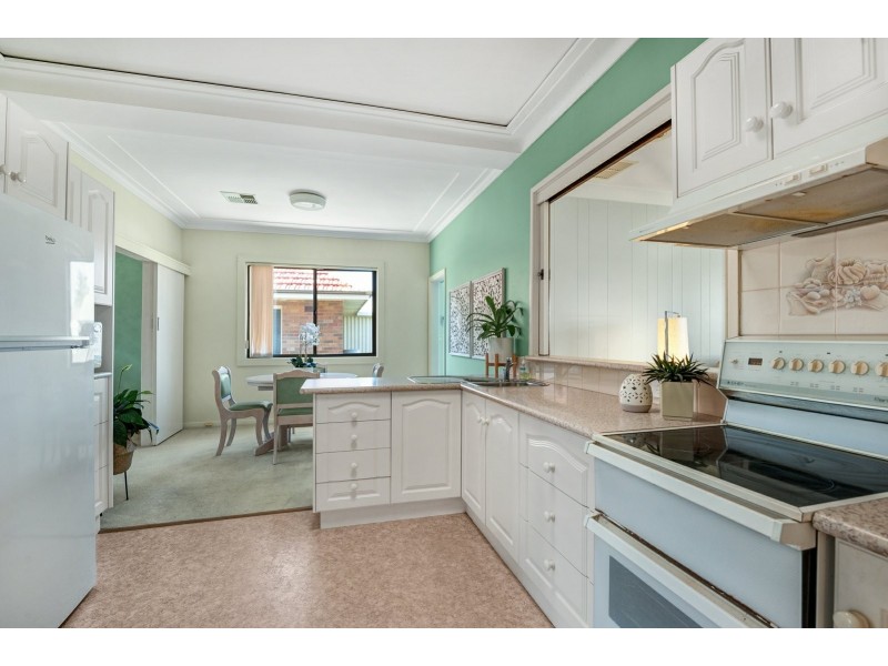 24 Hitchcock Avenue, Belmont NSW 2280