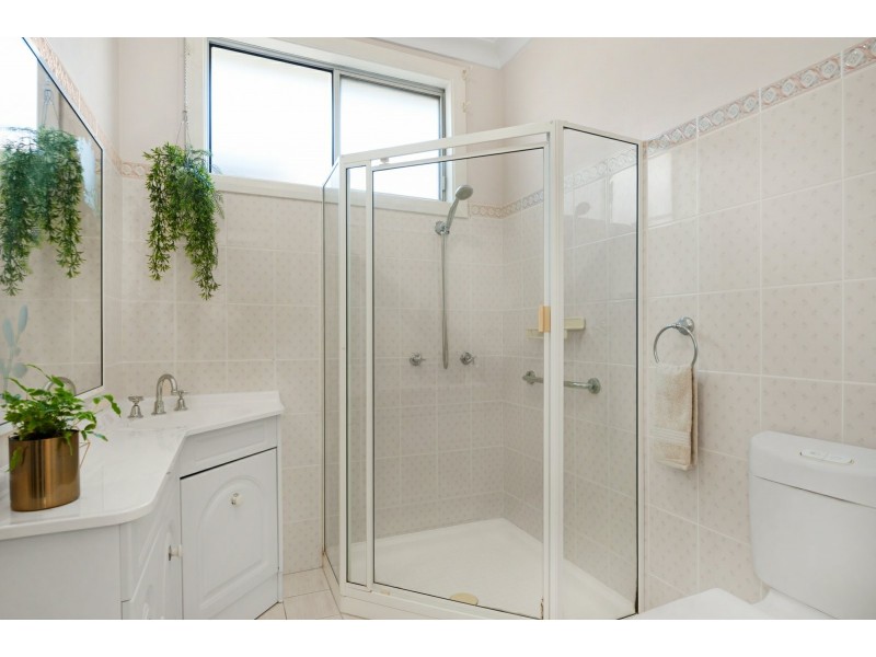 24 Hitchcock Avenue, Belmont NSW 2280