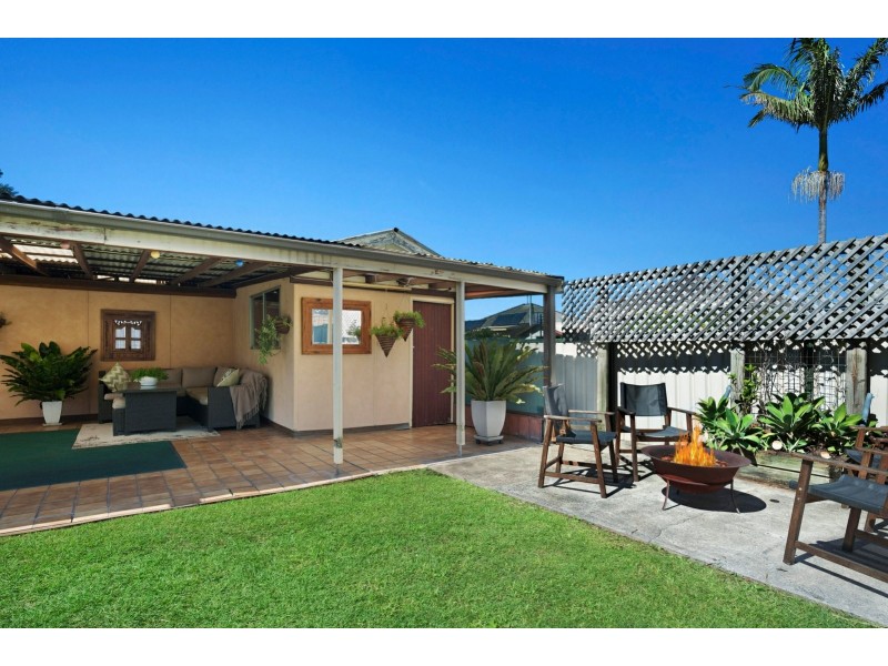 24 Hitchcock Avenue, Belmont NSW 2280
