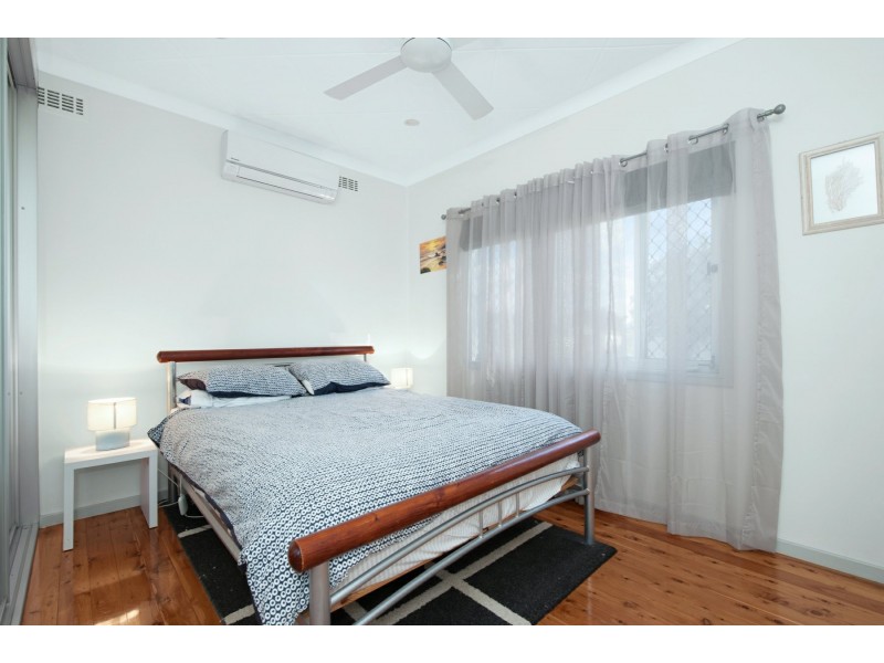 12 Church Street, Gateshead NSW 2290