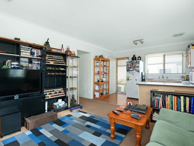 1,2 & 3/26 Redrose Avenue, Belmont NSW 2280
