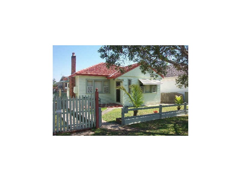 10 Marks Street, Belmont NSW 2280