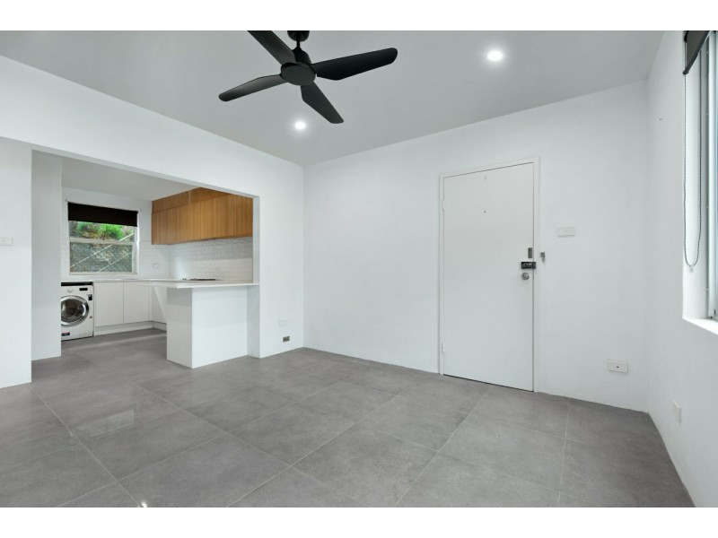 2/33 Nesca Parade, The Hill NSW 2300