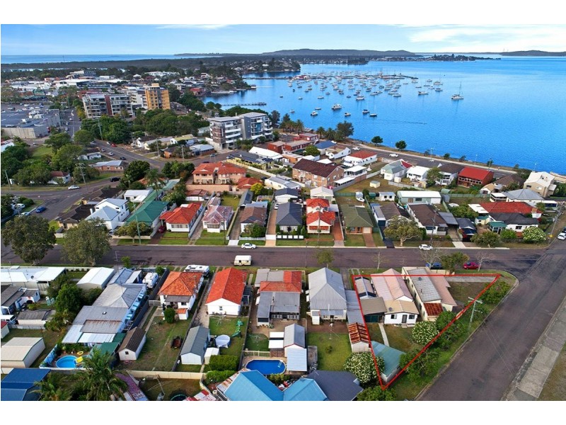 32 Marks Street, Belmont NSW 2280