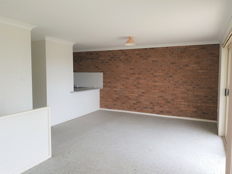 4/34 Bimbadeen Close, Belmont North NSW 2280