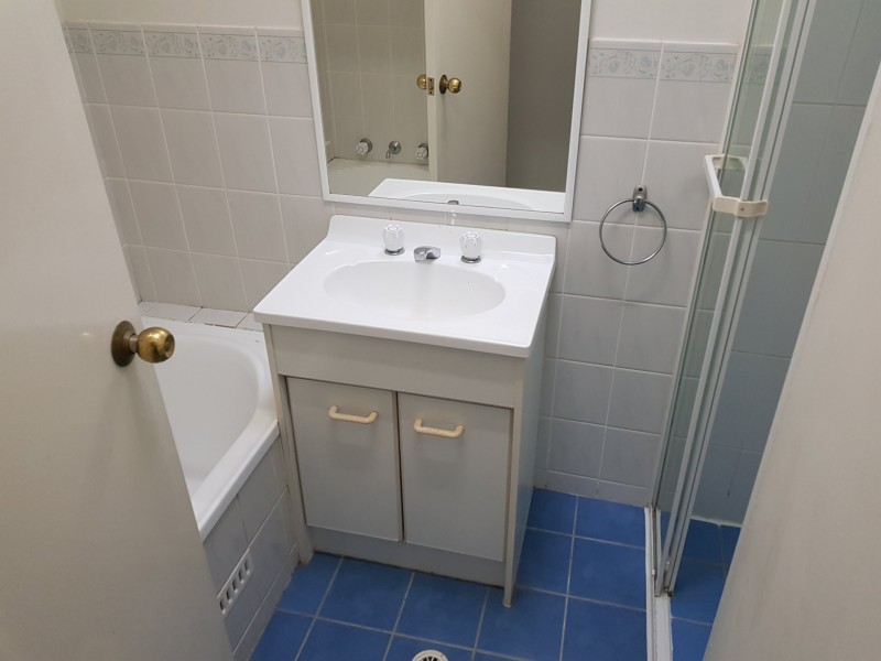 4/34 Bimbadeen Close, Belmont North NSW 2280