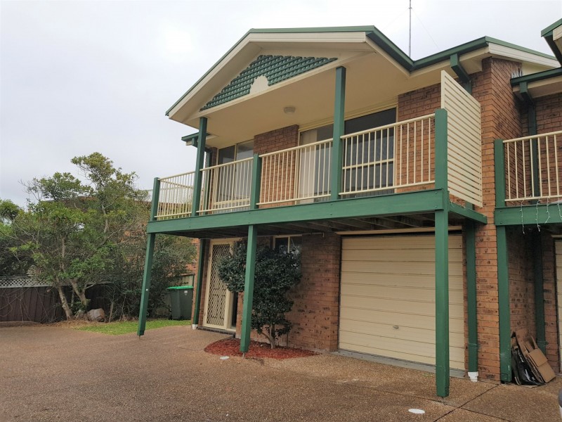 4/34 Bimbadeen Close, Belmont North NSW 2280