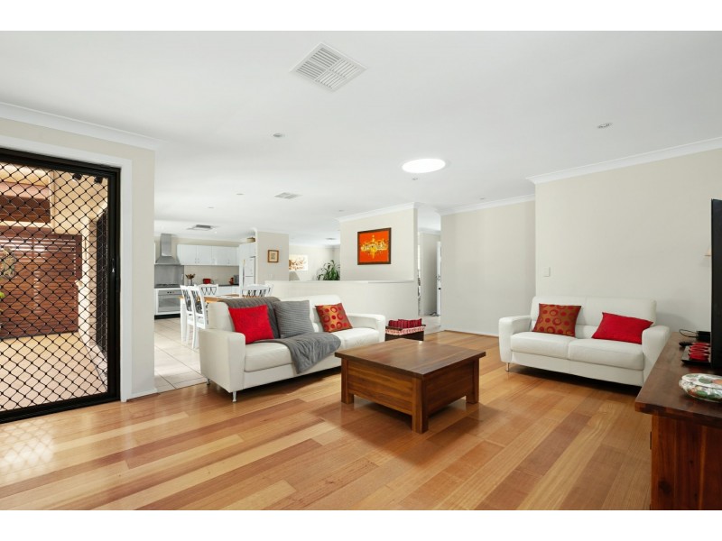 10 Seafarer Close, Belmont NSW 2280