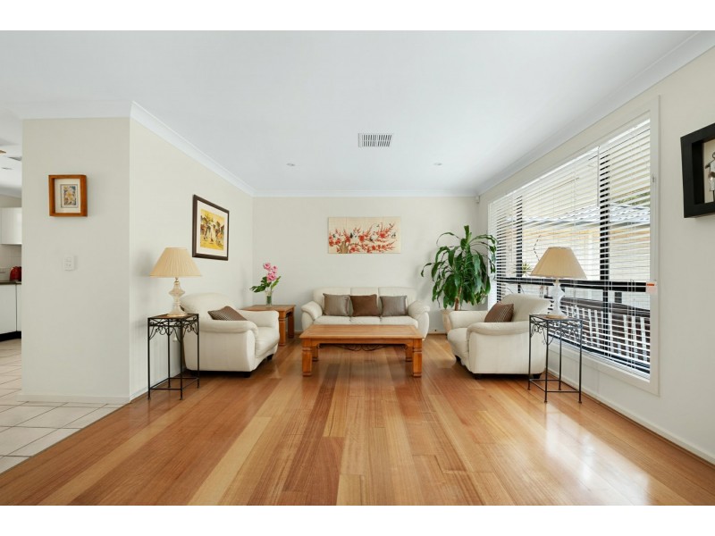 10 Seafarer Close, Belmont NSW 2280