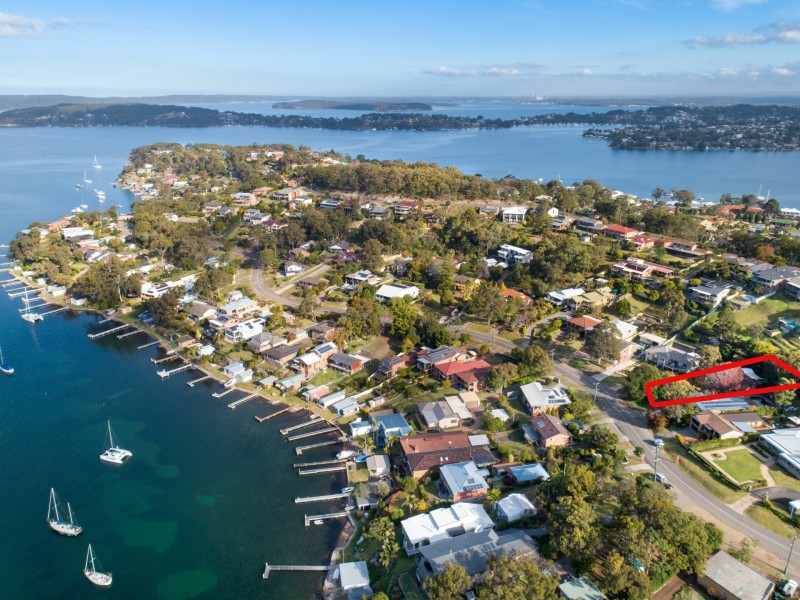 70 Fishing Point Road, Fishing Point NSW 2283