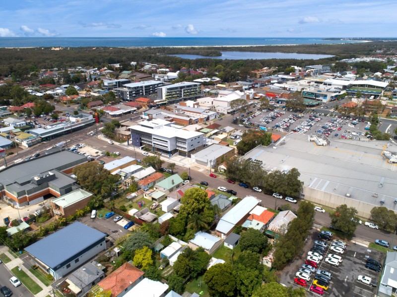 17 Herbert Street, Belmont NSW 2280