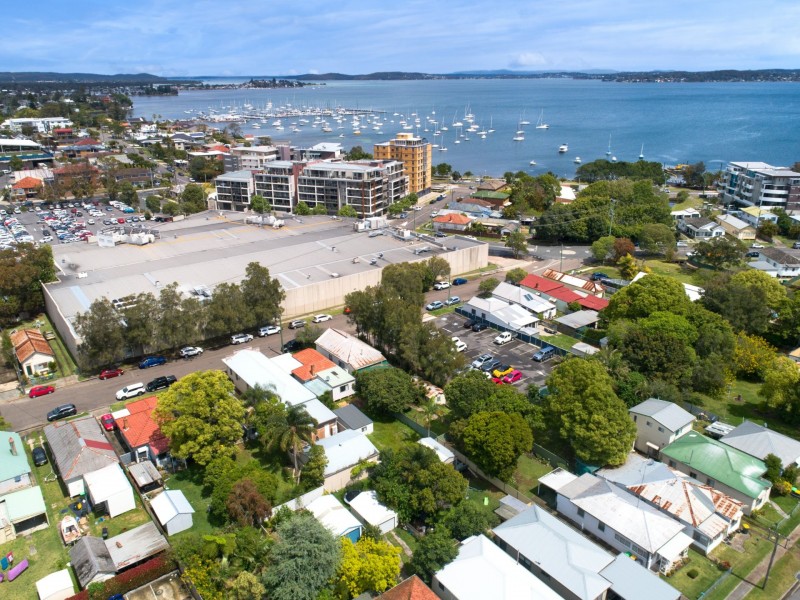 17 Herbert Street, Belmont NSW 2280