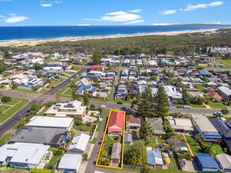 29 Brown Street, Redhead NSW 2290