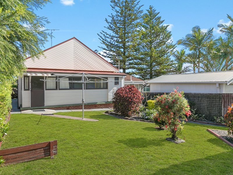 29 Brown Street, Redhead NSW 2290