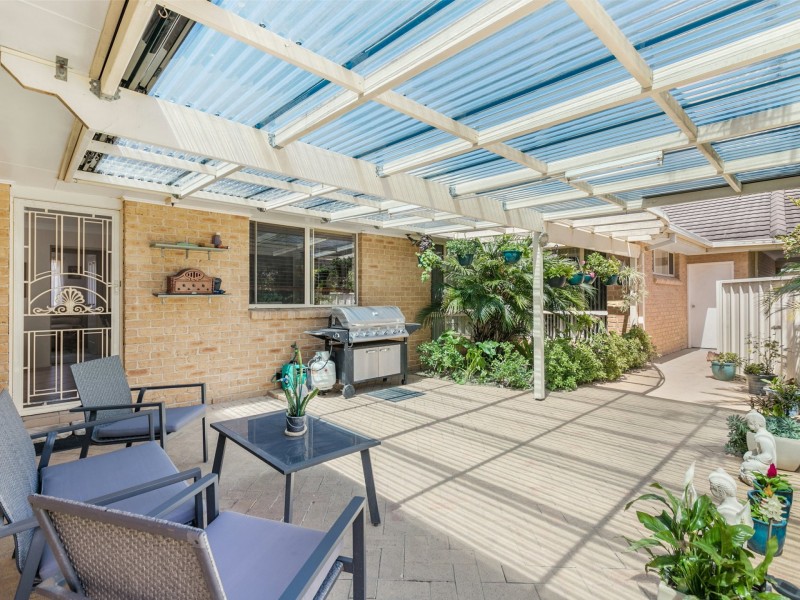 1/8 Caves Court, Caves Beach NSW 2281