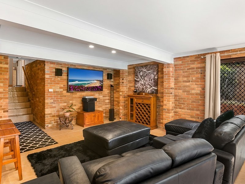 289 Pacific Highway, Belmont North NSW 2280