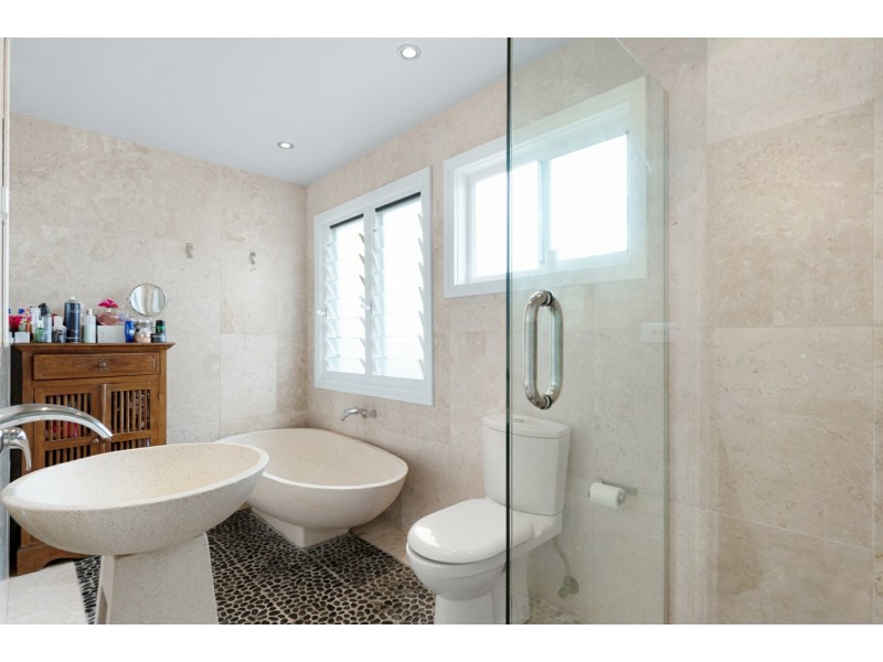 95 Ross Street, Belmont NSW 2280