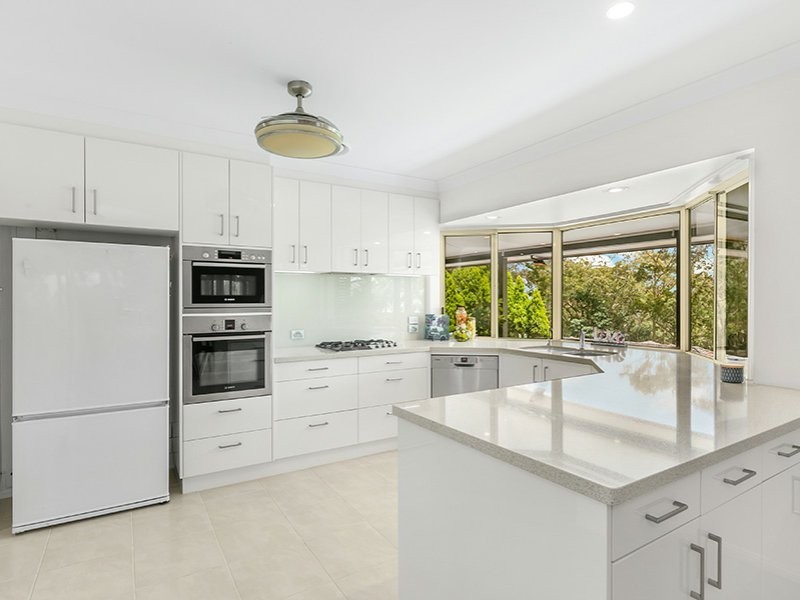35 Dalwood Close, Eleebana NSW 2282