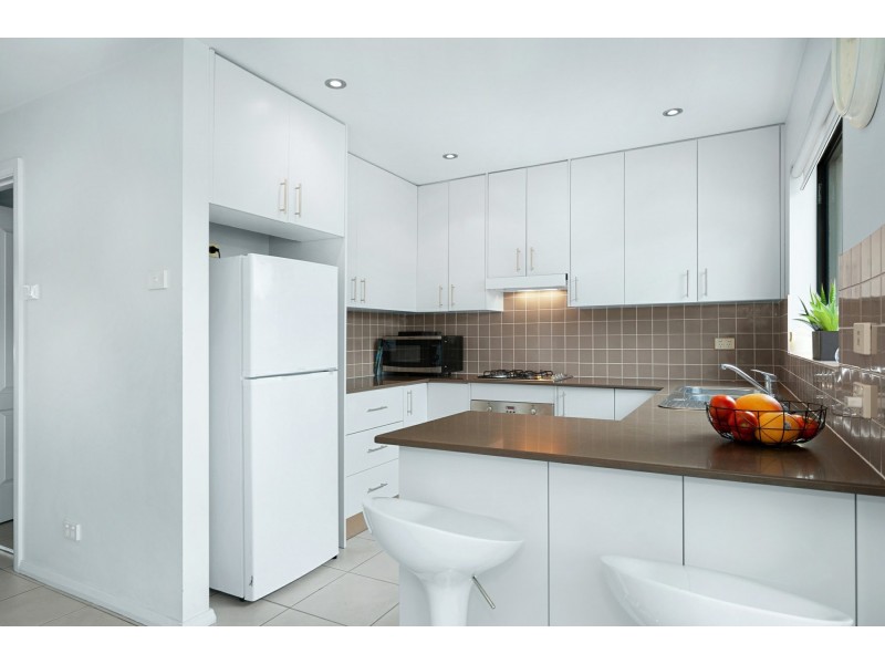 2/348 Pacific Highway, Belmont North NSW 2280