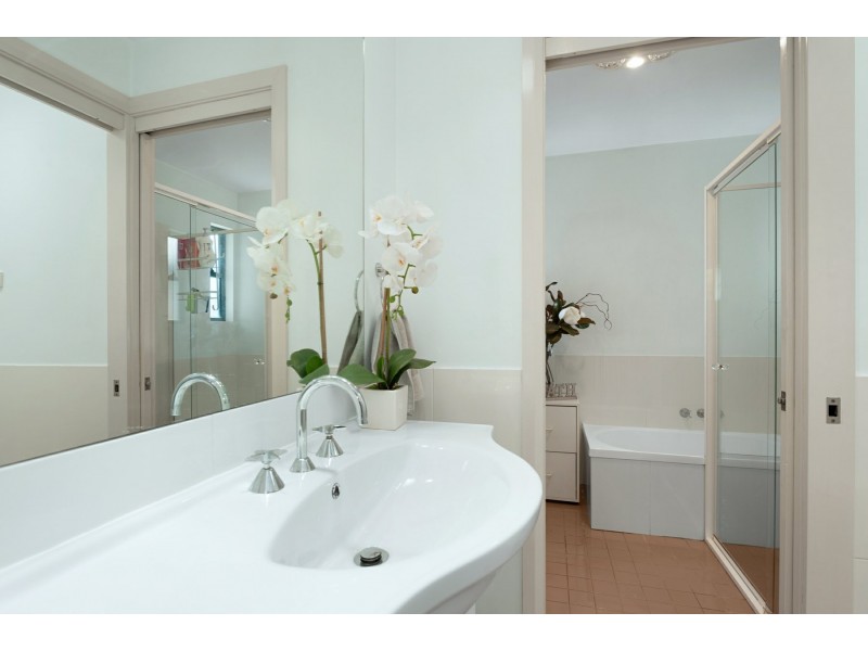 2/348 Pacific Highway, Belmont North NSW 2280