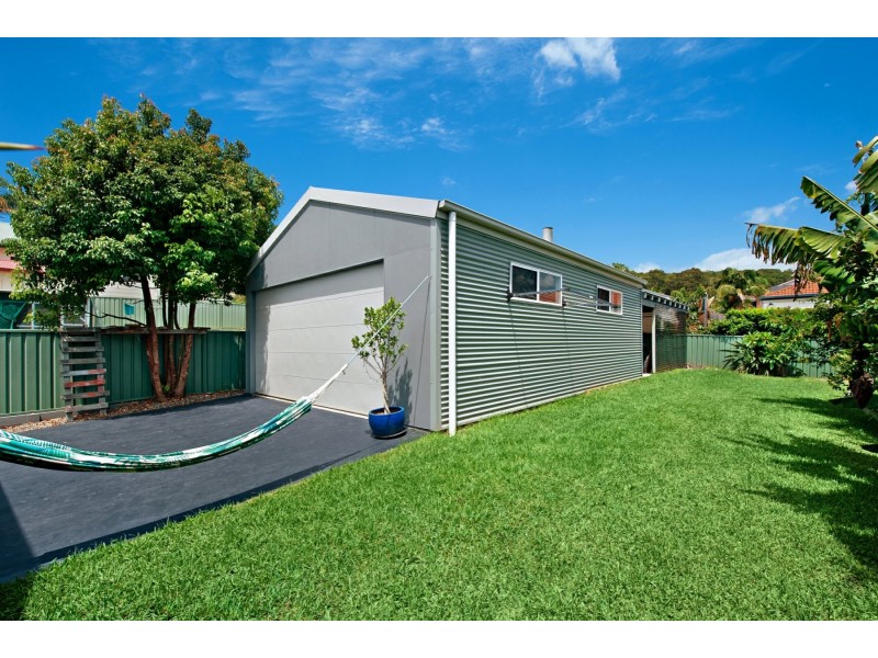 9 Jean Street, Belmont NSW 2280