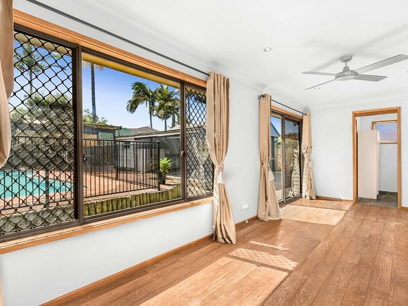 18 Railway Crescent, Belmont North NSW 2280