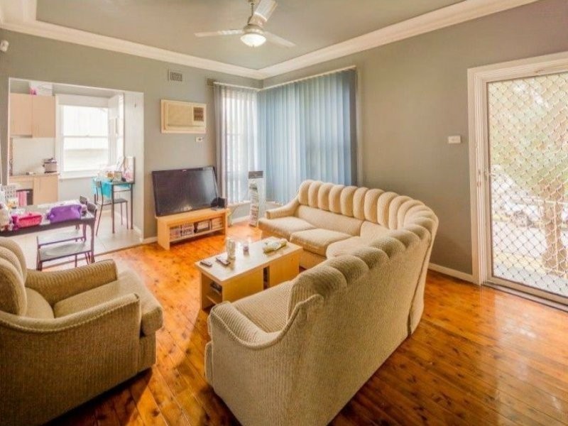 2 Louisa Avenue, Cardiff South NSW 2285