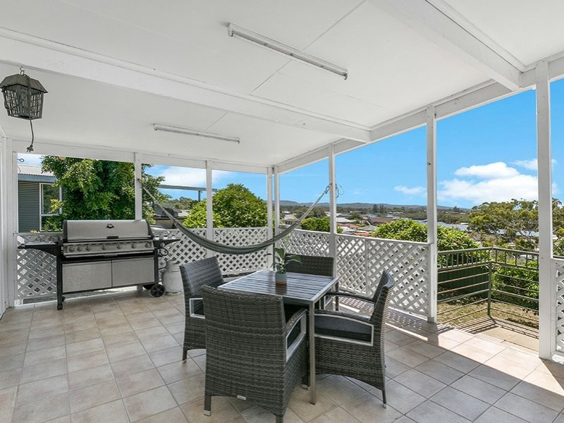 11 Jan Close, Caves Beach NSW 2281