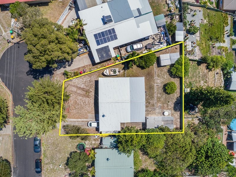 11 Jan Close, Caves Beach NSW 2281