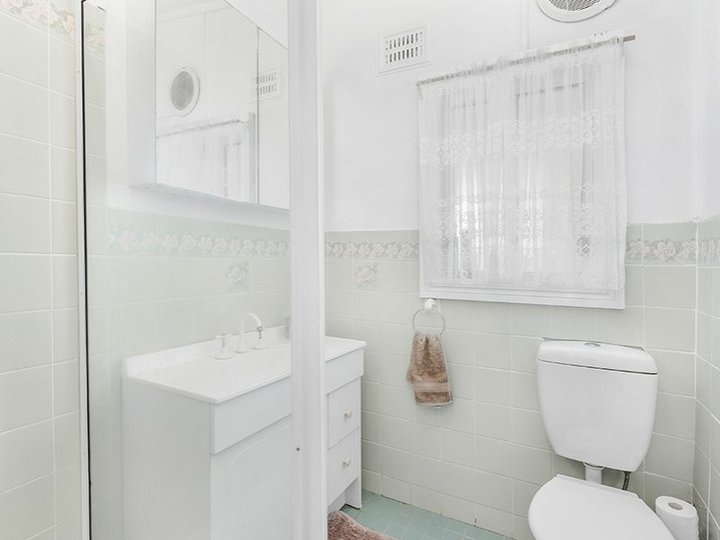 11 Jan Close, Caves Beach NSW 2281