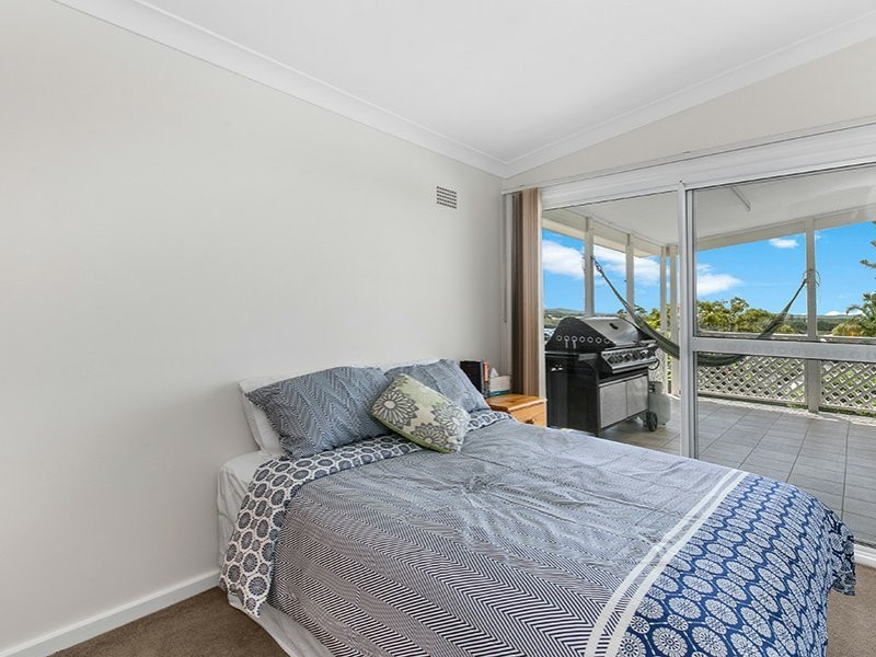 11 Jan Close, Caves Beach NSW 2281