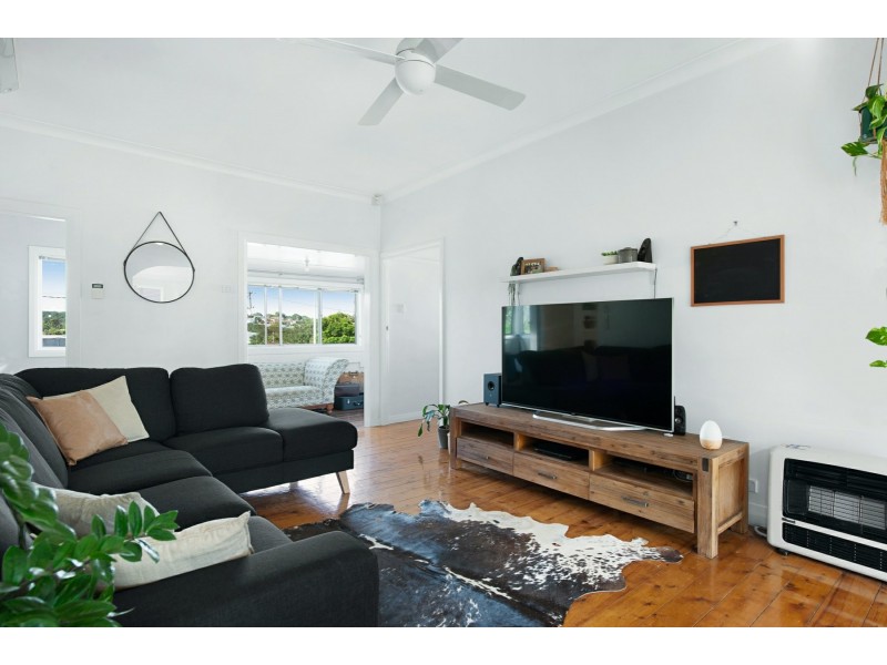10 Deane Street, Belmont NSW 2280