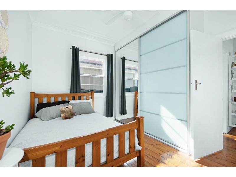 10 Deane Street, Belmont NSW 2280