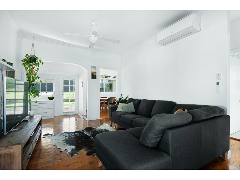 10 Deane Street, Belmont NSW 2280