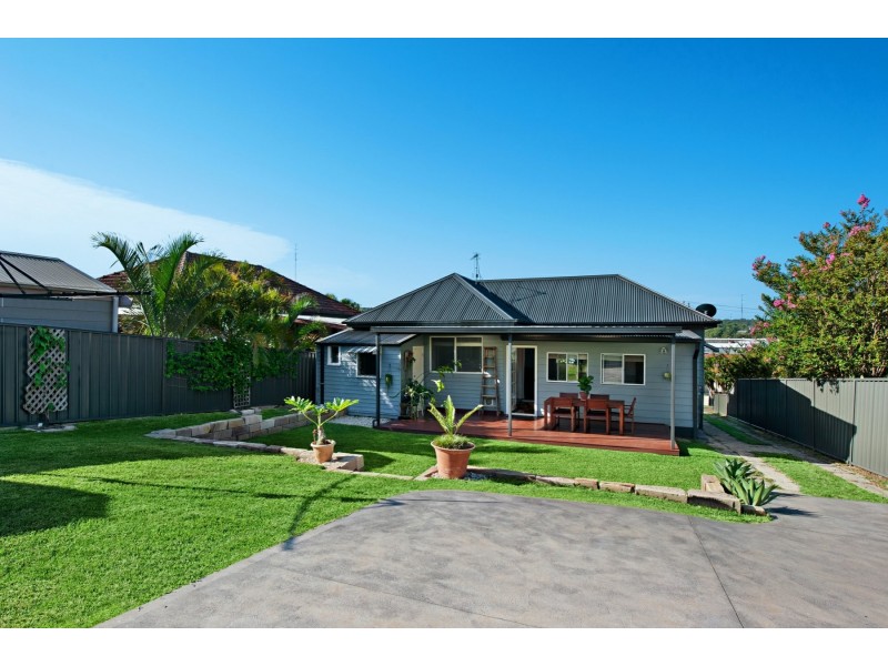 10 Deane Street, Belmont NSW 2280