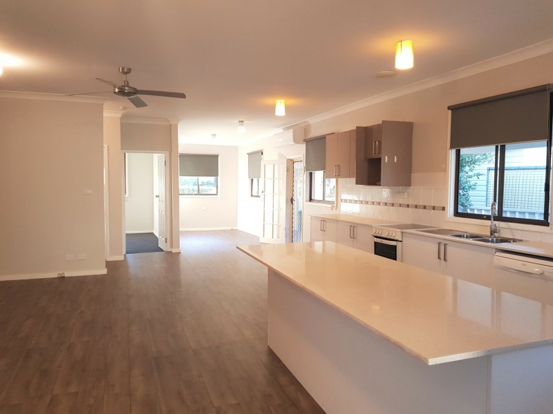 68 Lakeview Parade, Pelican NSW 2281